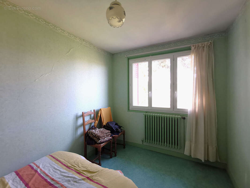 Maison à YEVRES