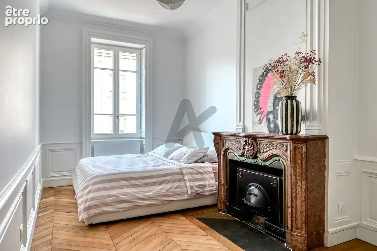 Superbe appartement de caractère entièrement rénové avec 2 chambres et un bureau - photo 10