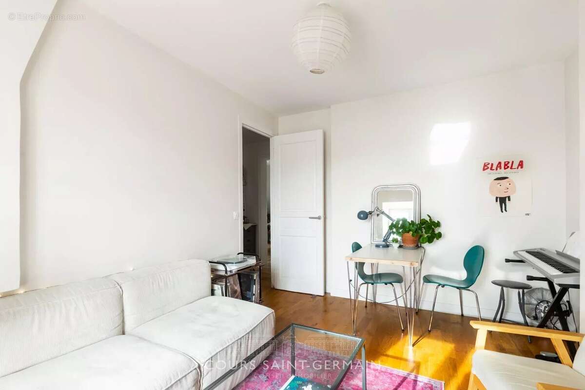 Appartement à PARIS-11E