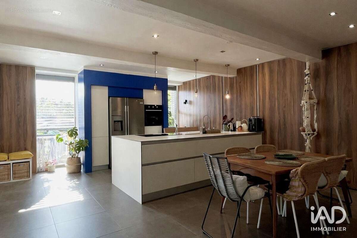 Photo 2 - Maison à CUERS