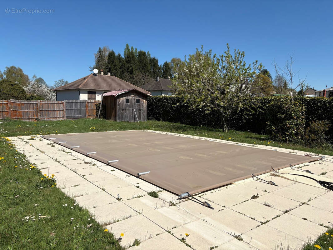 Maison à COUSSAC-BONNEVAL