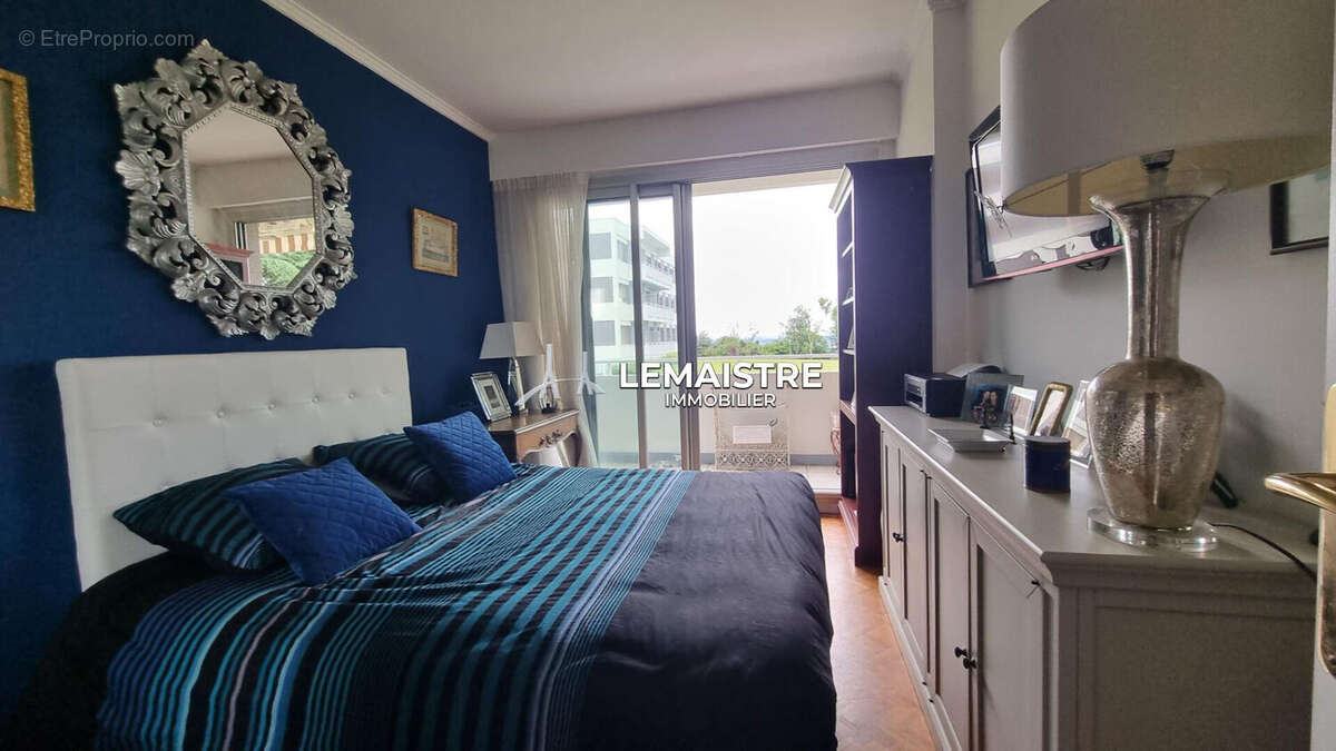 Appartement à MONT-SAINT-AIGNAN