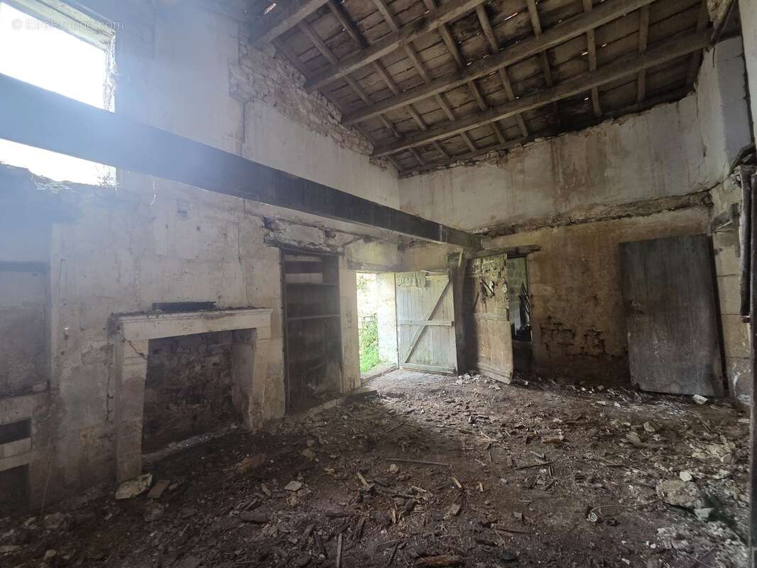 Maison à CHATEAUNEUF-SUR-CHARENTE