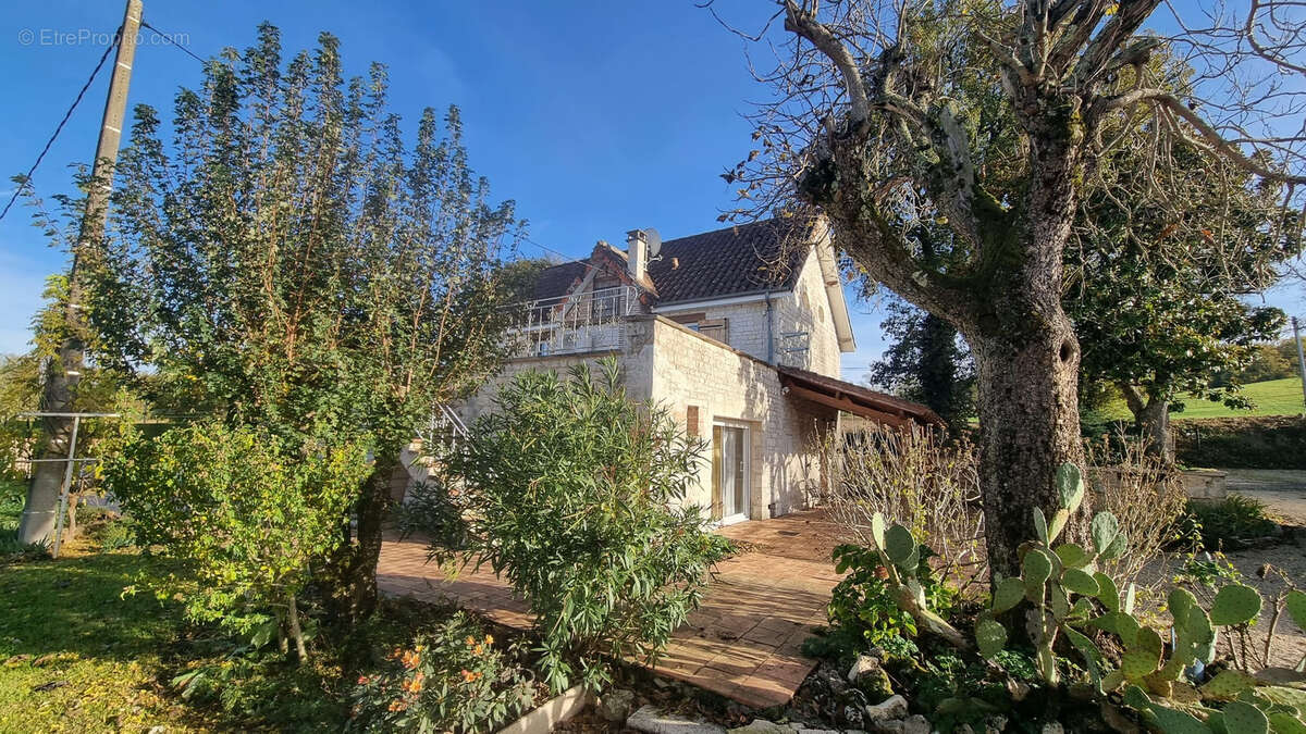 Maison à LAUZERTE