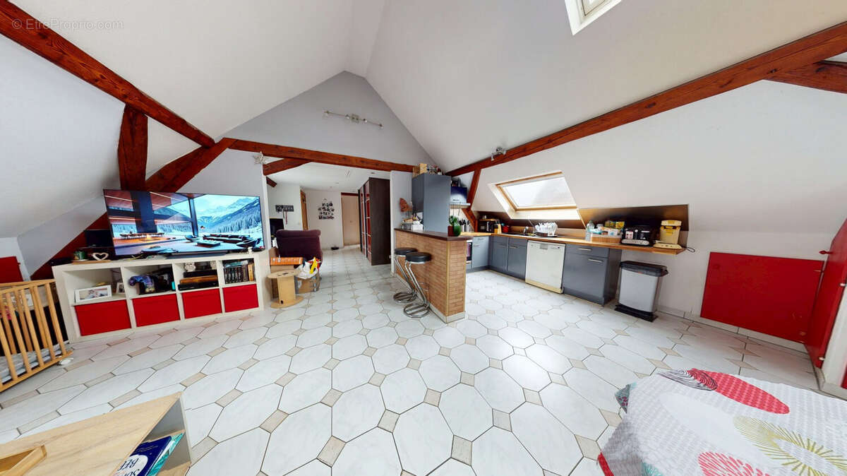 Appartement 70 m² à Mommenheim  - photo 2