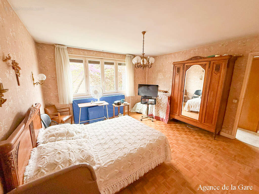 Maison à SARTROUVILLE