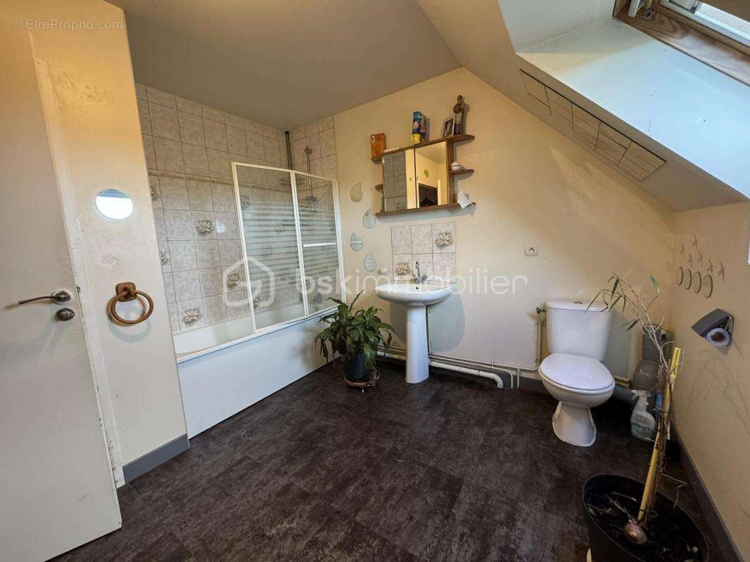 Maison à FERRIERES-EN-GATINAIS