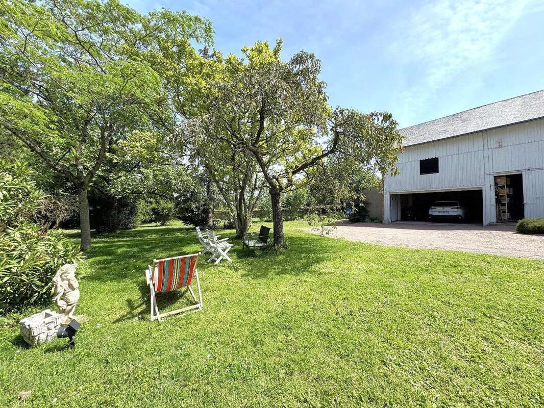   - Maison à OIRON