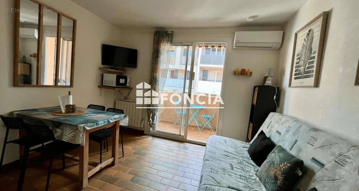 Appartement à SAINT-CYR-SUR-MER