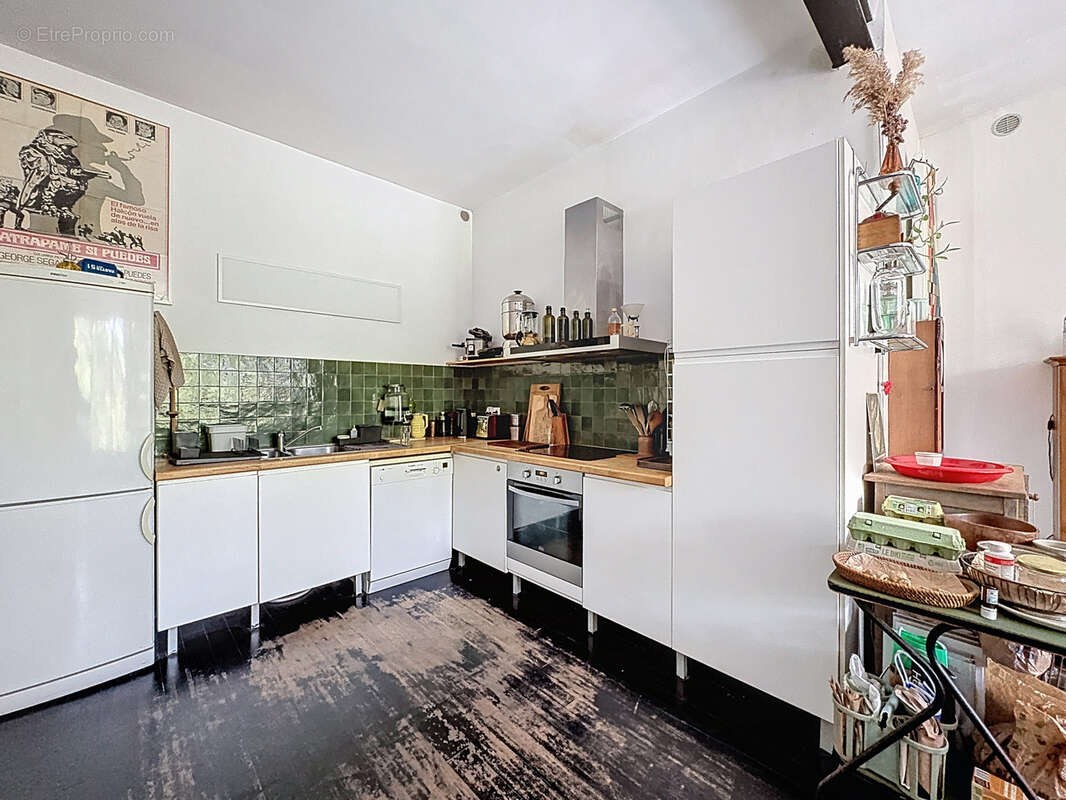 Montpellier Arceaux. Appartement en rez-de-jardin privatif avec 3 chambres & parking privé. - photo 8