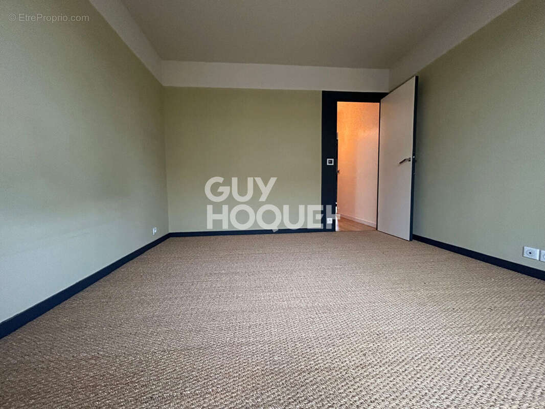 Appartement à LE PERREUX-SUR-MARNE