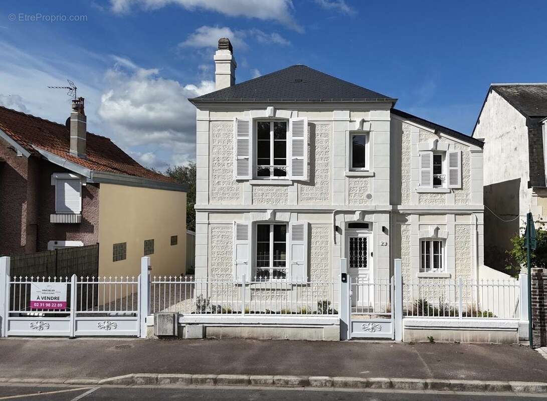 Maison à TROUVILLE-SUR-MER