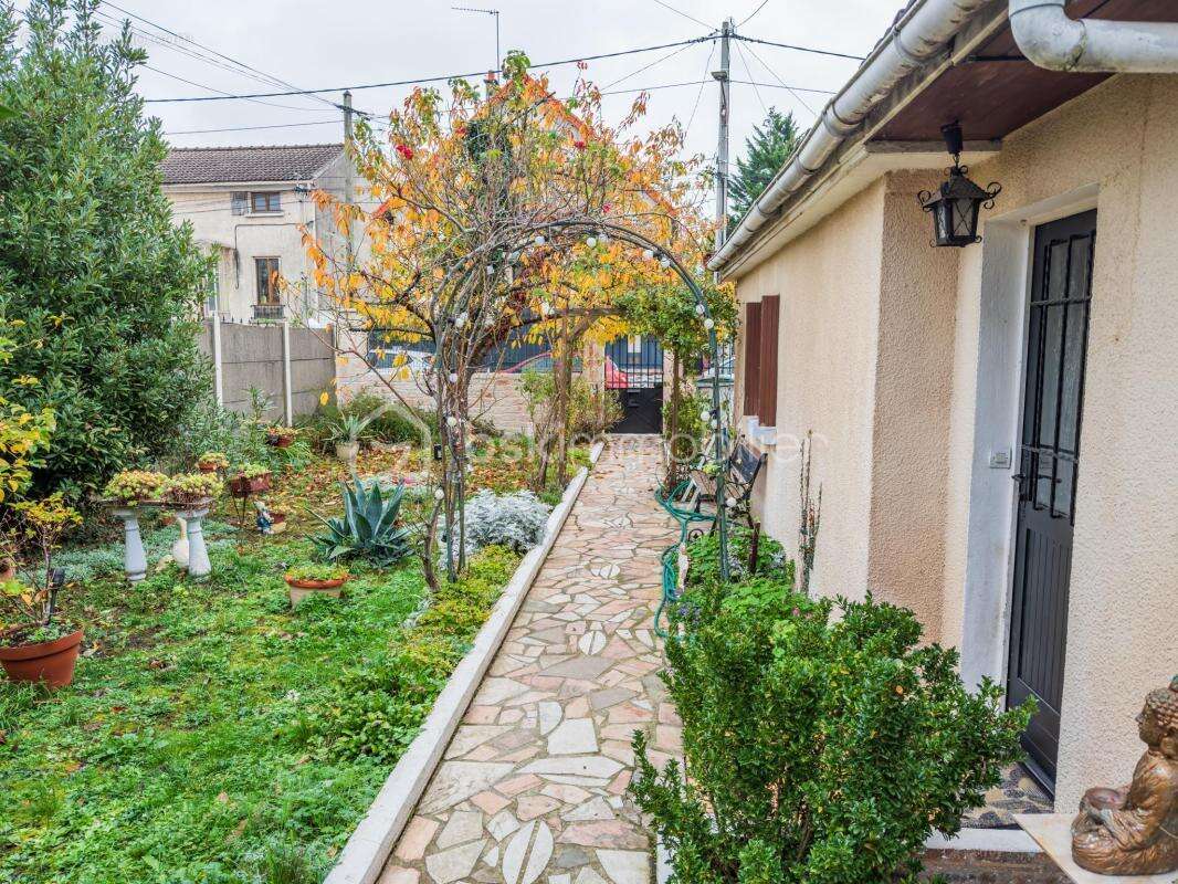 Villeneuve-Saint-Georges - Maison familiale avec Studio indépendant et Jardin ! - photo 16