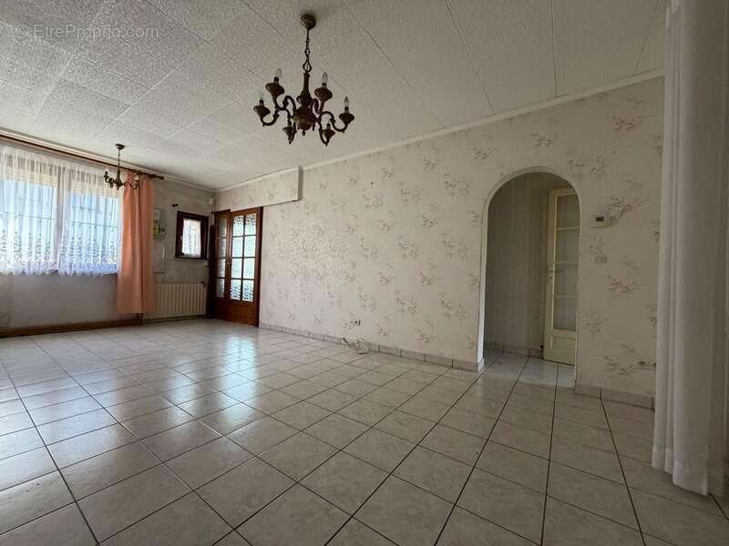 Maison à HENIN-BEAUMONT