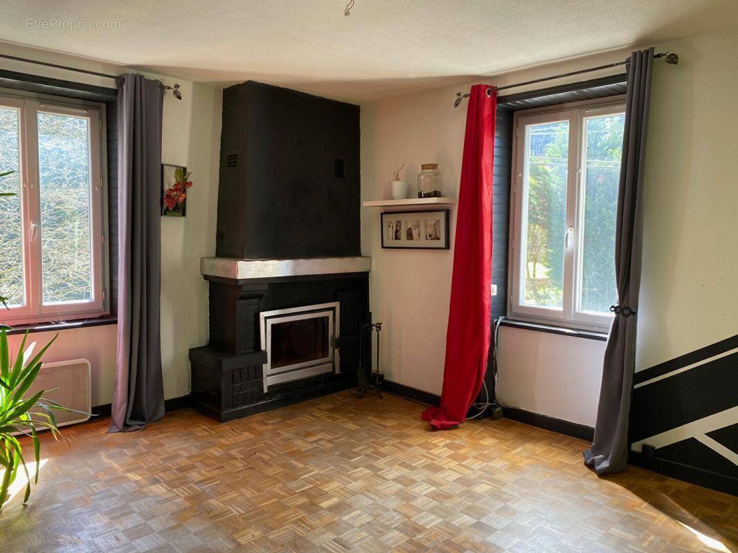 Appartement à LAMURE-SUR-AZERGUES