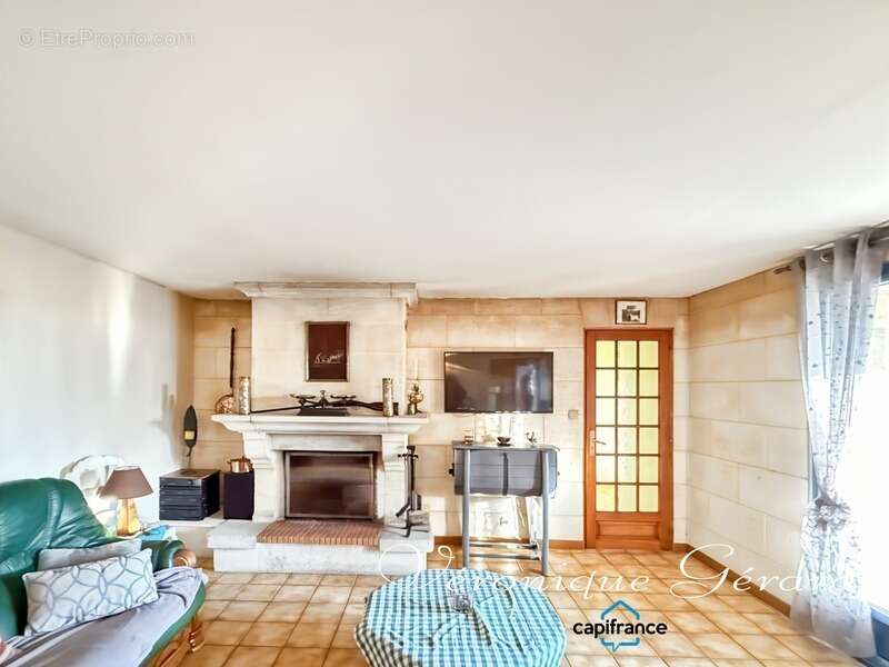 Maison de 134 m² de plain-pied, en pierre, sur plus de 5880 m² - photo 16
