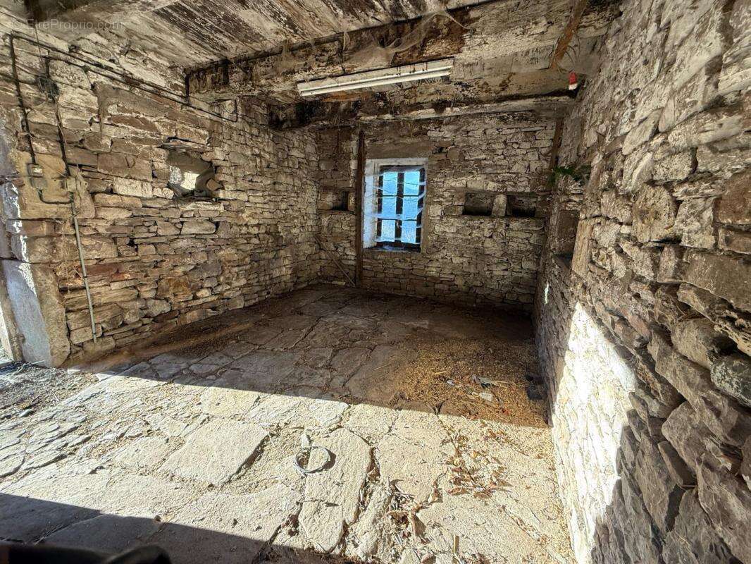 Maison à LE TRUEL