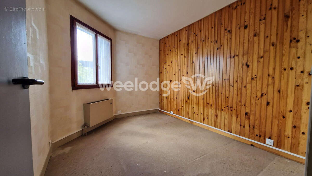 Maison à JOUY-LE-MOUTIER