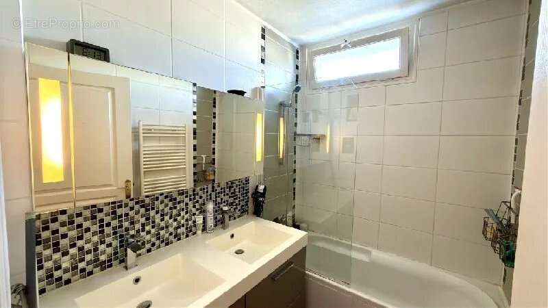 Appartement à SAINTE-GENEVIEVE-DES-BOIS