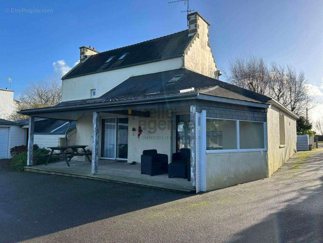 Maison à BEUZEC-CAP-SIZUN