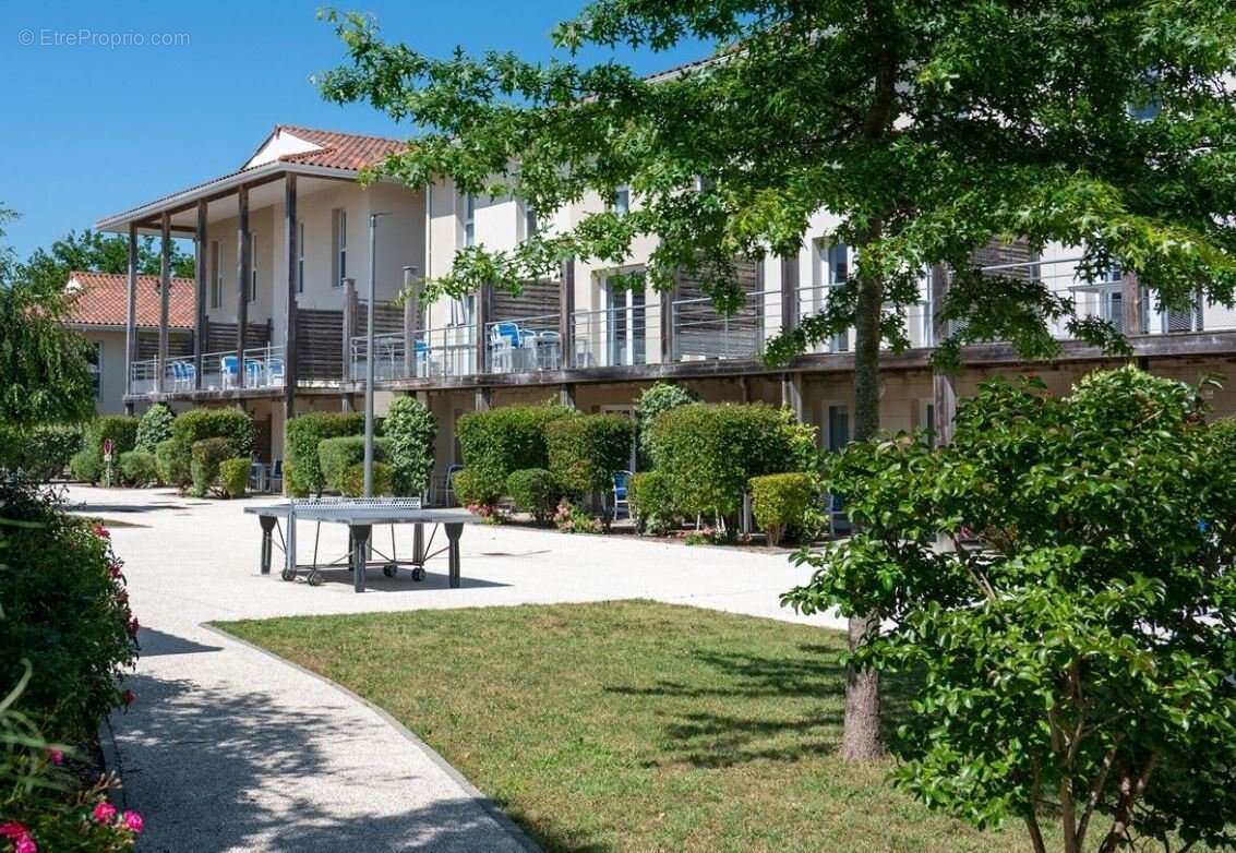 INVESTISSEMENT LOCATIF  HOURTIN  Résidence Tourisme Odalys Le Petit Pont - 6,87 % de rentabilité - photo 2