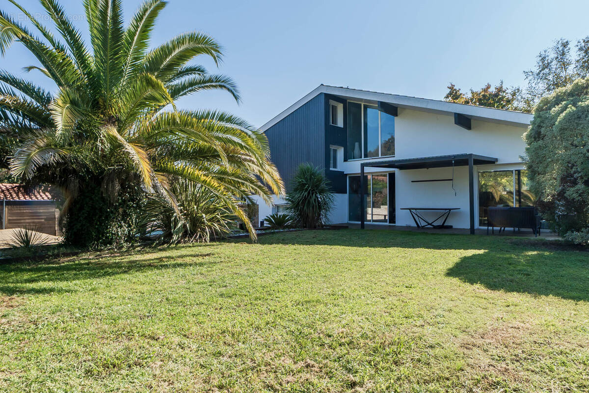 Maison à TERCIS-LES-BAINS