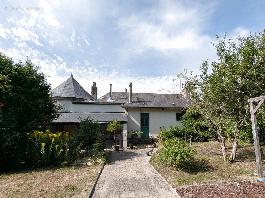 Maison à CLOYES-SUR-LE-LOIR