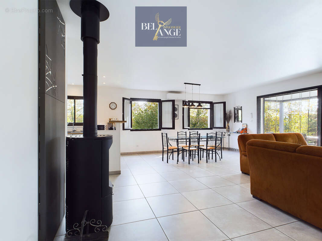 Maison à SAINT-ALBAN-AURIOLLES