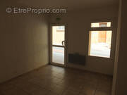 Commerce à SALERNES