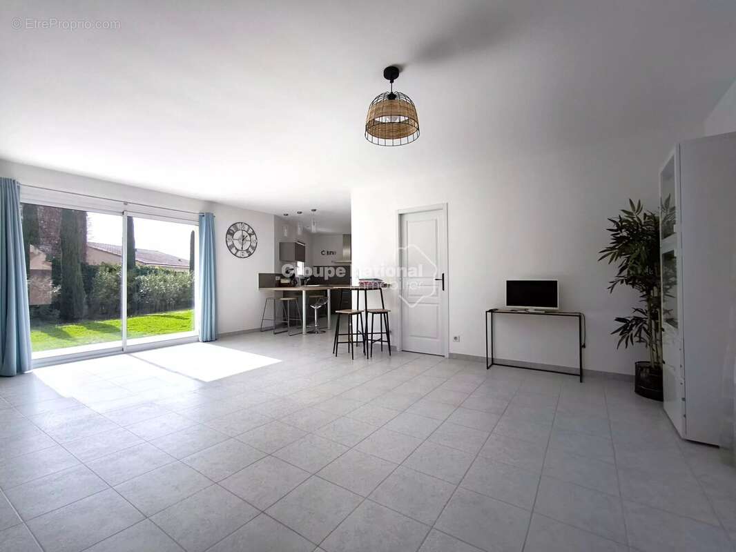 Maison à PERNES-LES-FONTAINES