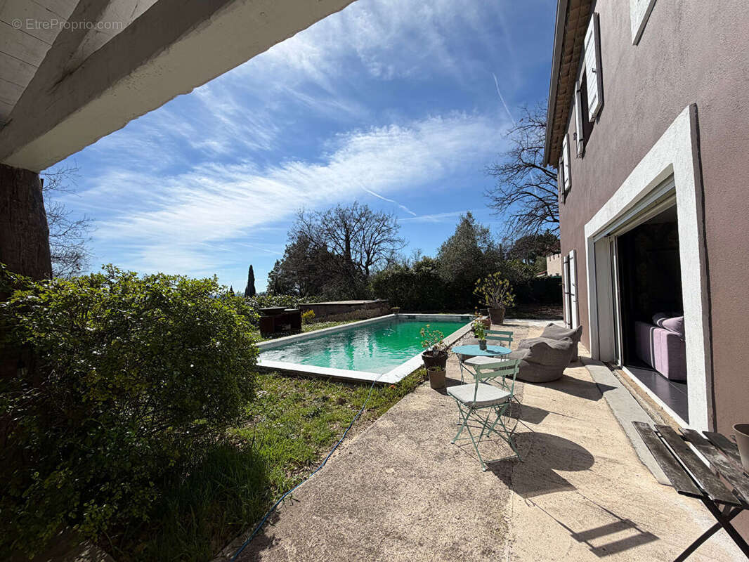 Maison à CALLIAN