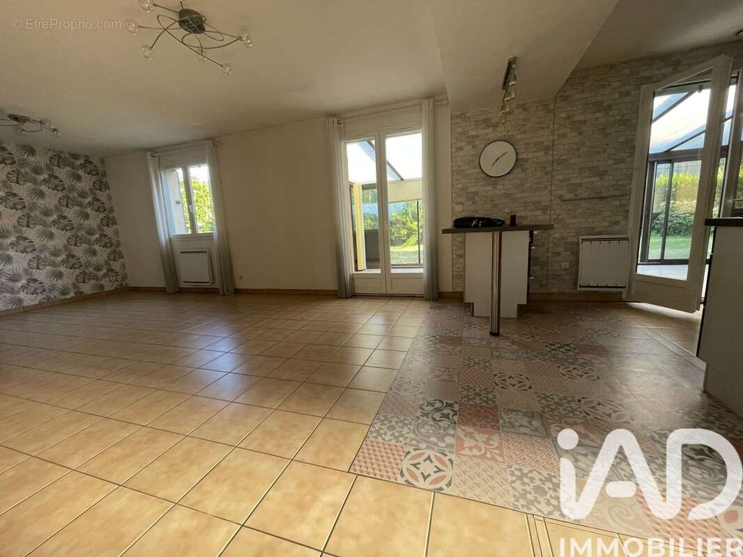 Photo 4 - Maison à MAINVILLIERS