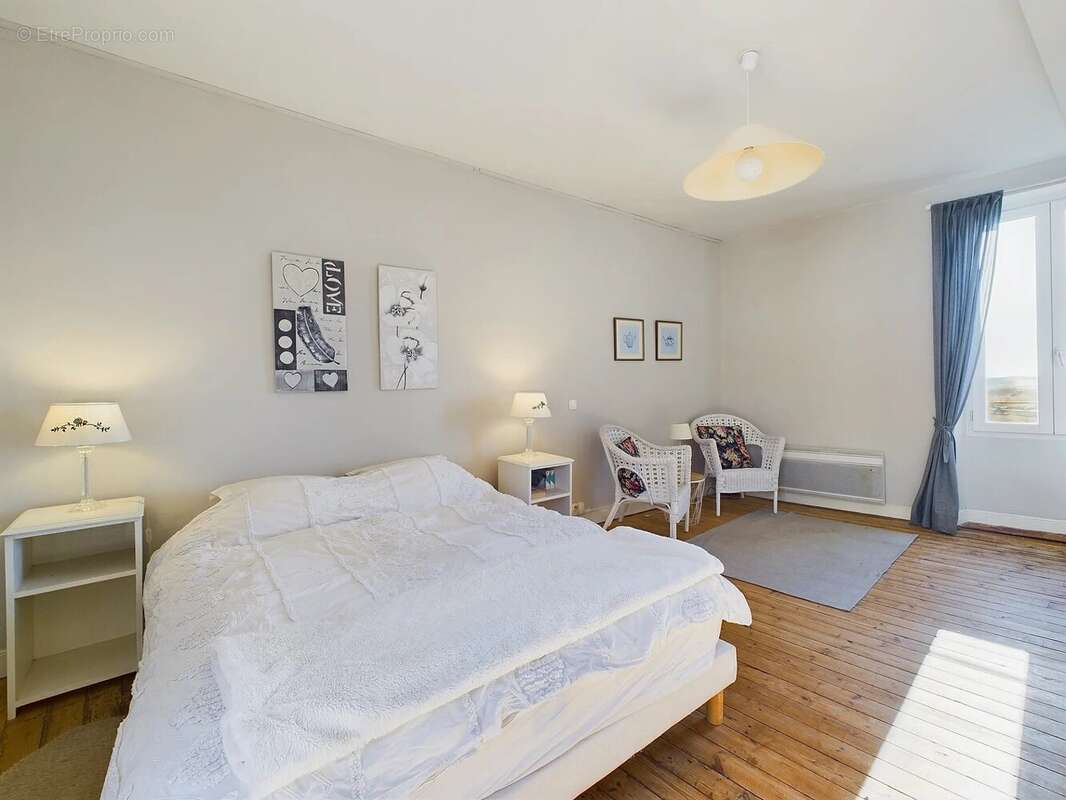 Maison à MONFLANQUIN