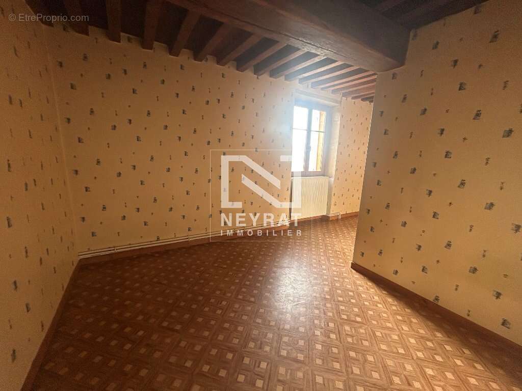 Maison à RIGNY-SUR-ARROUX