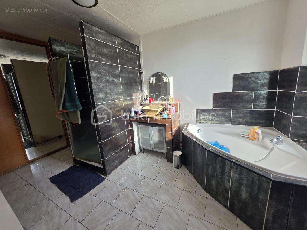 Maison à SENS