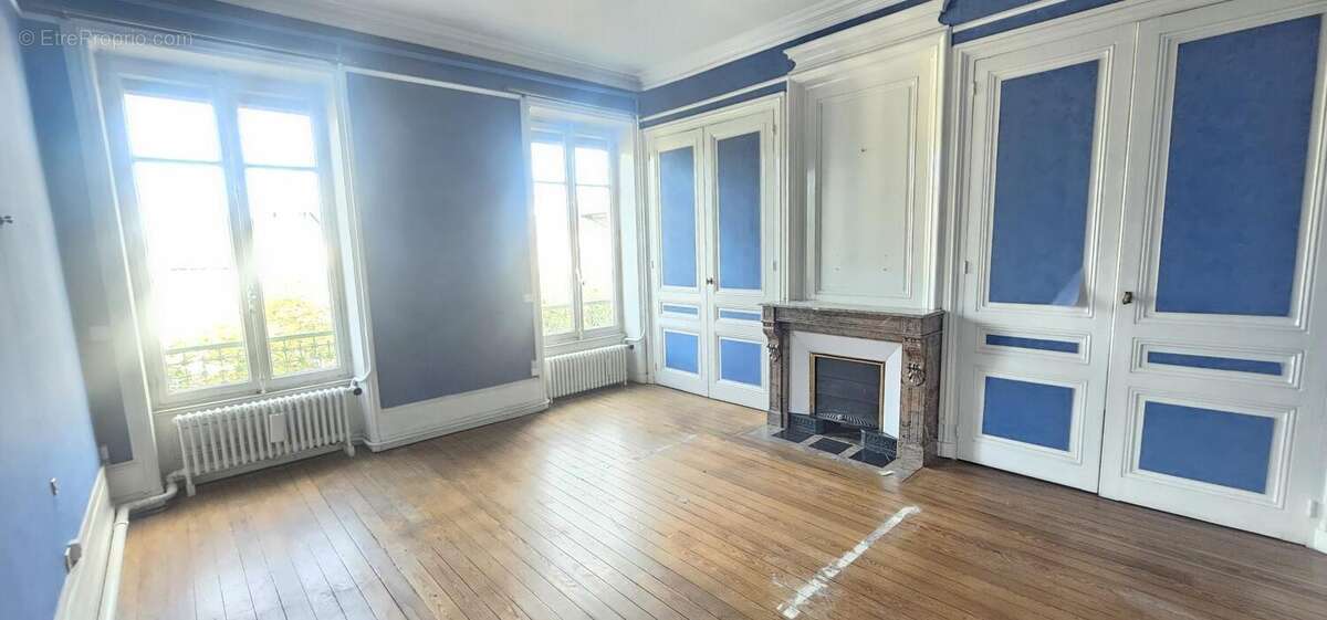 Appartement à VILLEFRANCHE-SUR-SAONE