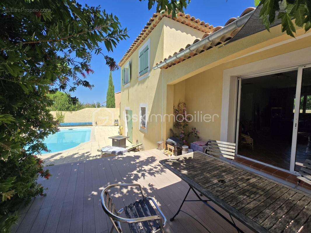 Maison 121 m² – 4 chambres – 2 sdb – piscine – garage – sans vis-à-vis – terrain 700 m² – dpe b - photo 14