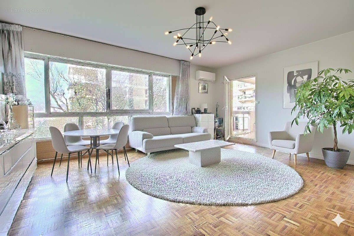 Appartement à MARSEILLE-8E