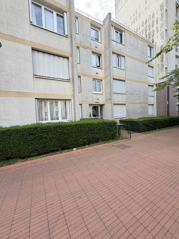 Appartement à LES ULIS