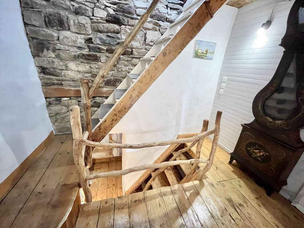 Maison à LE BLEYMARD