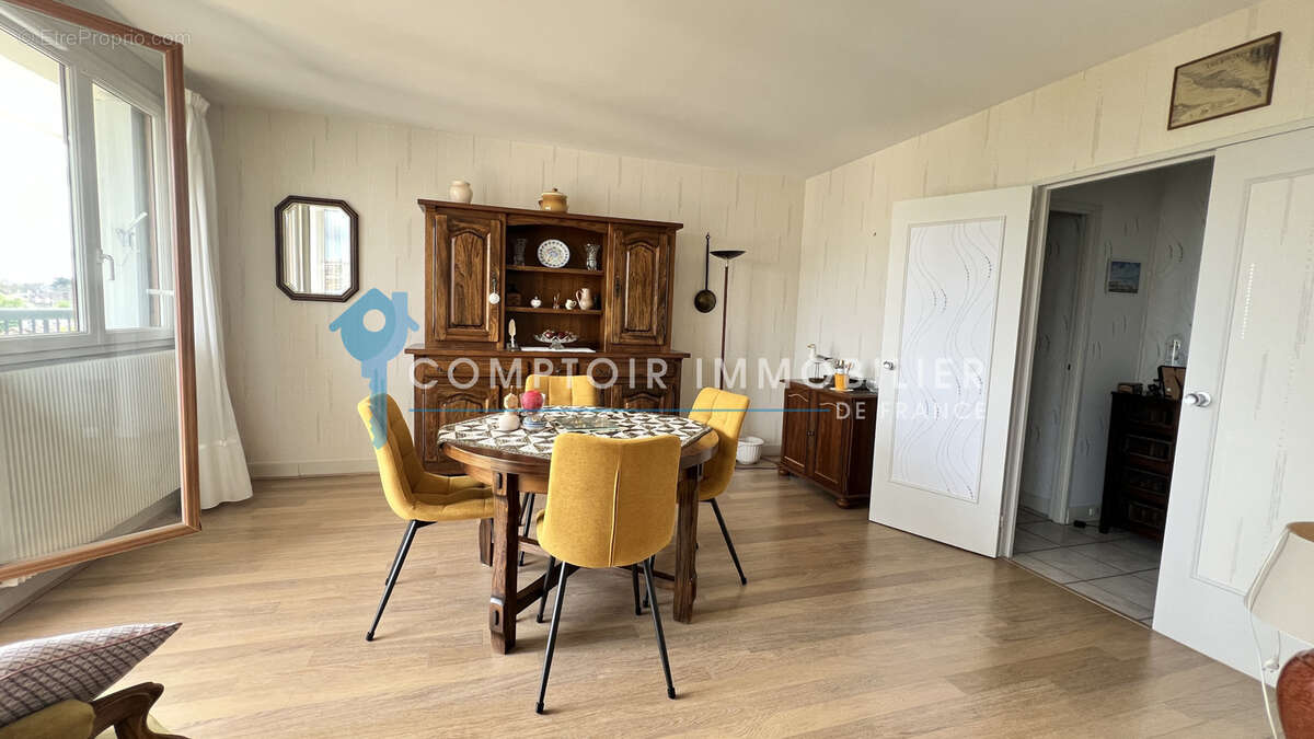 Appartement à CORBEIL-ESSONNES