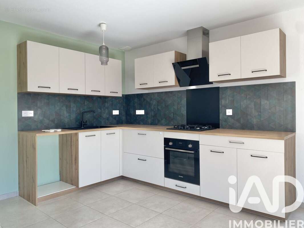 Photo 3 - Maison à POURRIERES