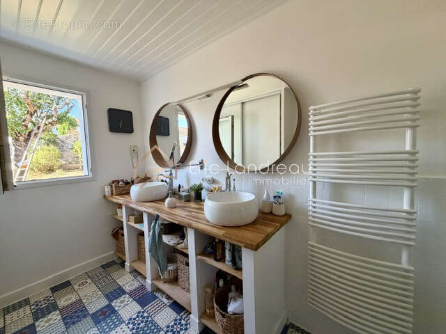 Maison 5 pièces au cœur de Talmont-Saint-Hilaire   Élégance, discrétion et art de vivre - photo 6