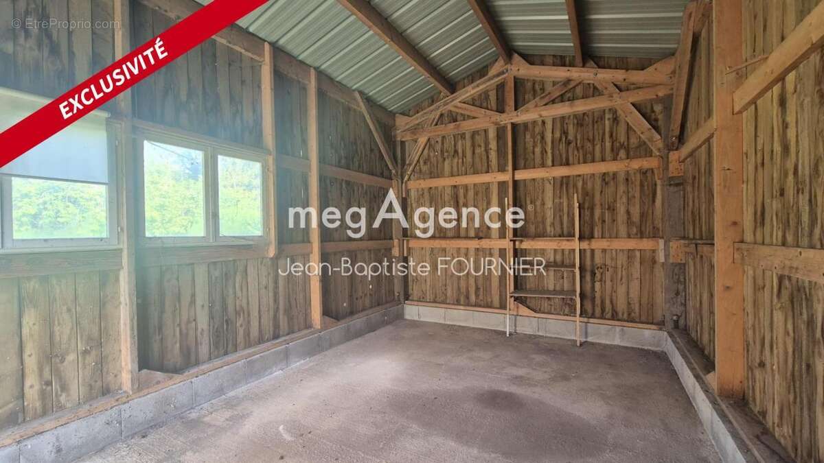 Maison en pierre à rénover – Tanville - photo 6