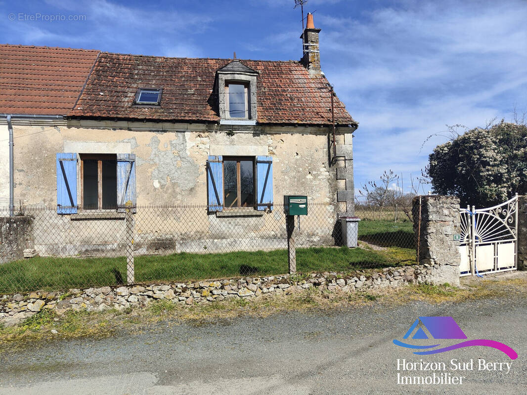 Façade avant - Maison à LA BERTHENOUX
