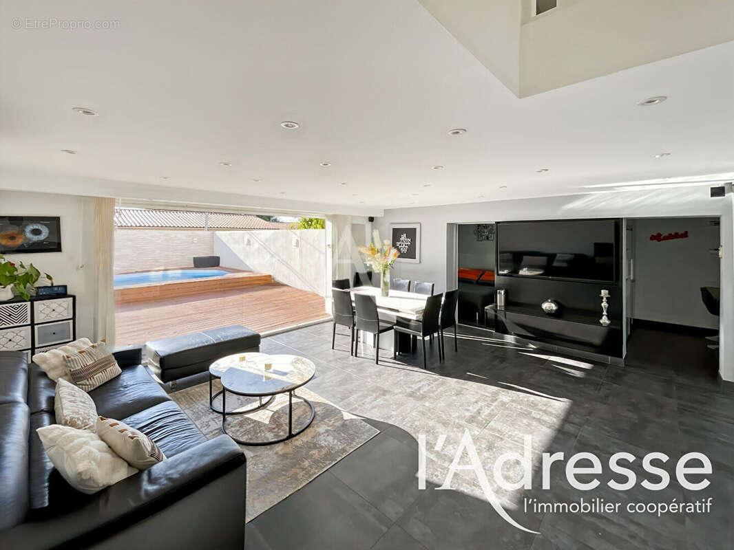 Maison Marseille - 4 pièces - 86 m2 (dont 59,84m2 en loi carrez) - photo 5