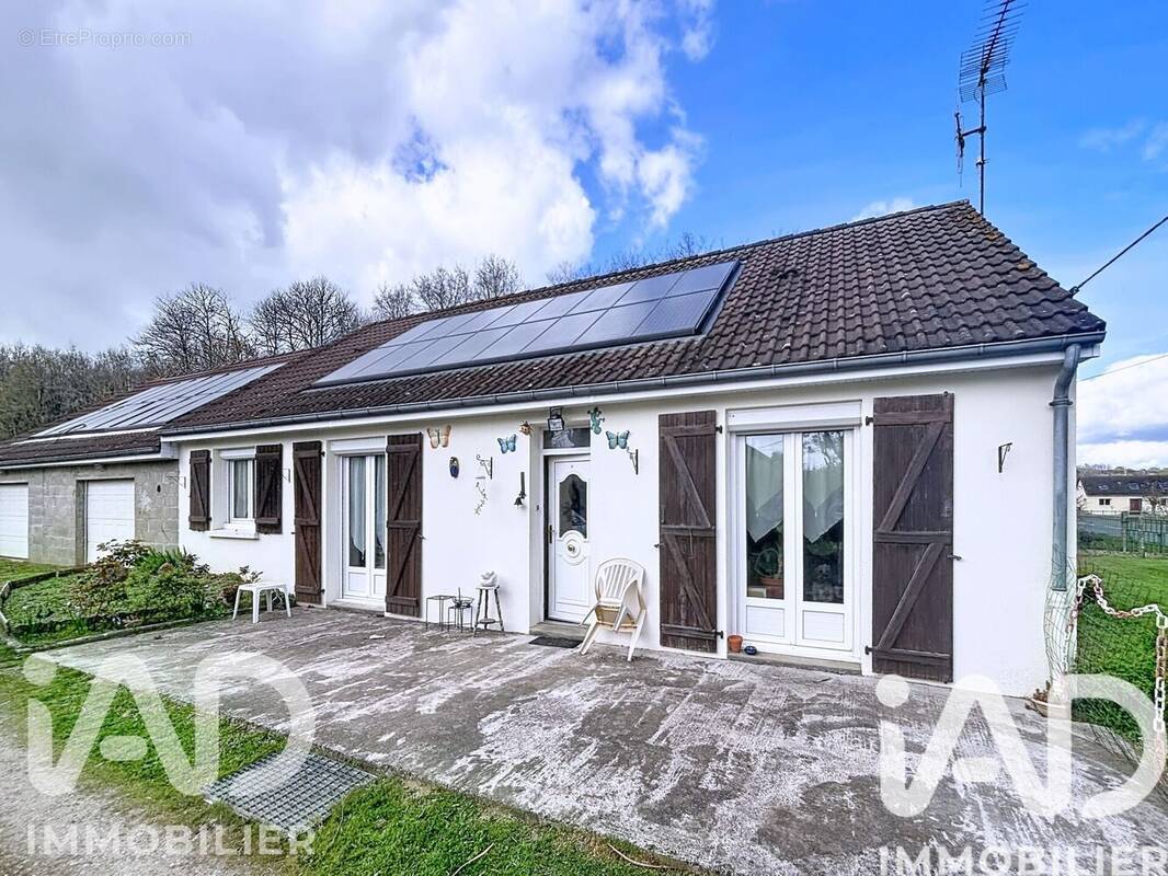 Maison 5 pièces 85 m² · à Montfort-le-Gesnois · 85 m² · 159 900 €