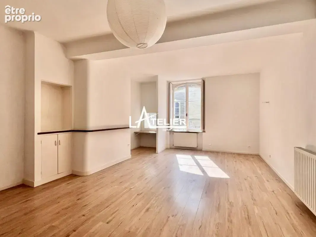 T2 rénové calme, grandes hauteurs, parquet, centre - photo 1
