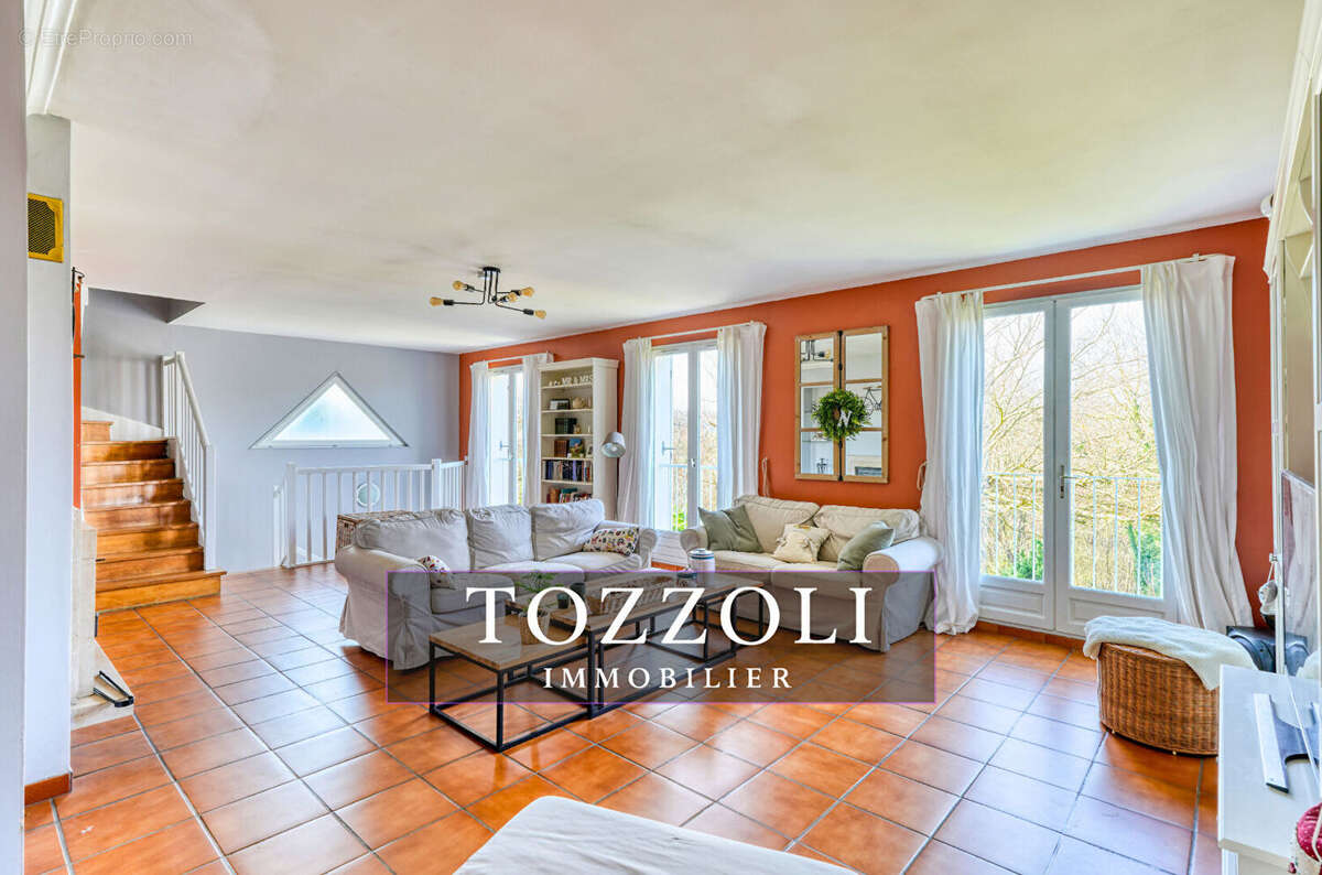 Maison à VILLEFONTAINE