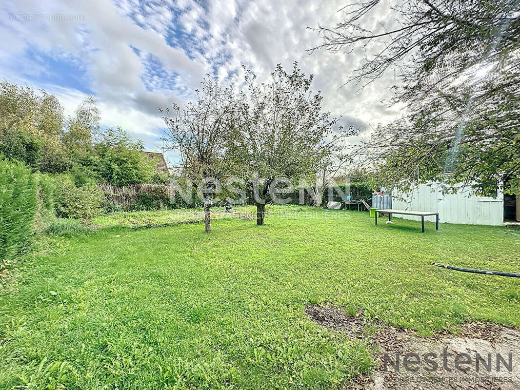 Maison à SAINT-SULPICE-DE-POMMERAY